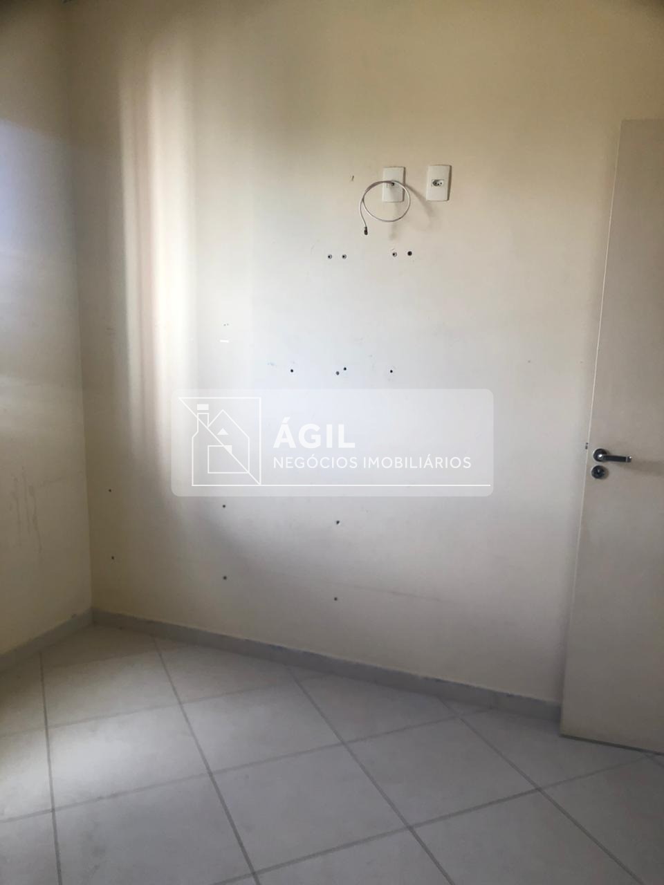 APARTAMENTO PARA LOCAÇÃO NO CITTA DI ROMA, JARDIM AUGUSTA - SÃO JOSÉ DOS CAMPOS - SP - Área útil: 62m² - 3 dormitórios (sendo 1 suíte) - 2 Banheiros