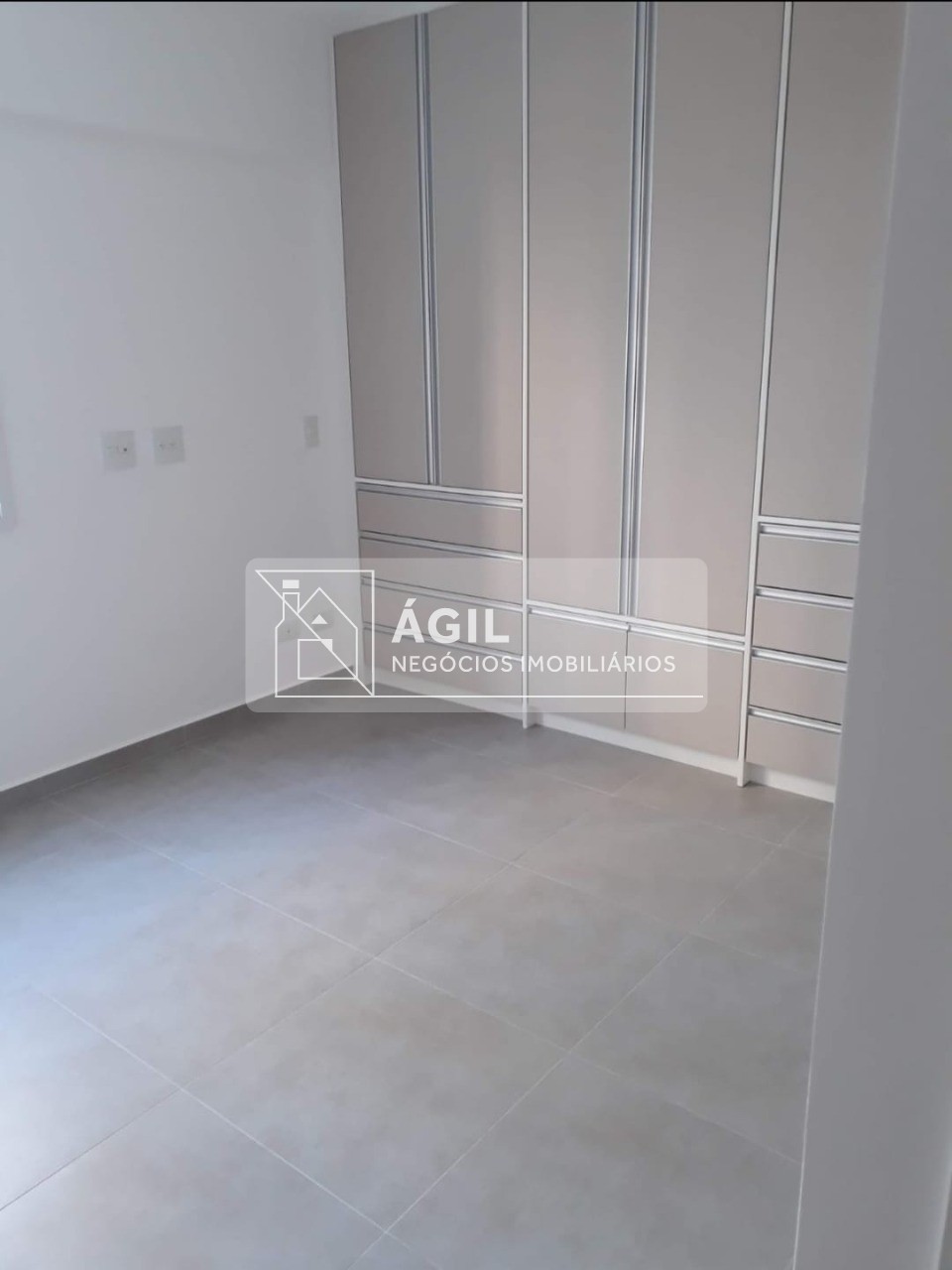 Excelente apartamento de 2 quartos para locação no condomíni