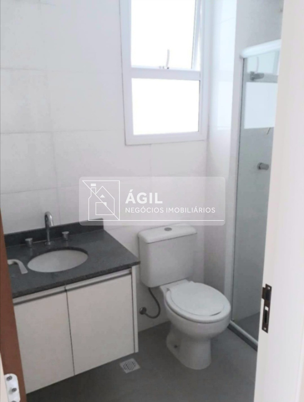 Excelente apartamento de 2 quartos para locação no condomíni