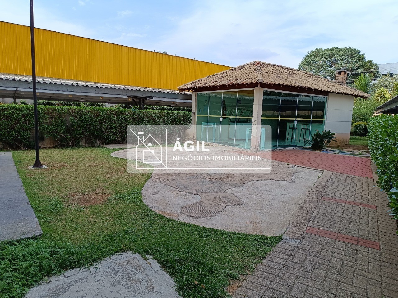 APARTAMENTO PARA LOCAÇÃO NO CITTA DI ROMA, JARDIM AUGUSTA - SÃO JOSÉ DOS CAMPOS - SP - Área útil: 62m² - 3 dormitórios (sendo 1 suíte) - 2 Banheiros