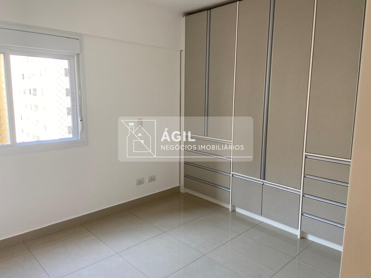 Apartamento de 2 dormitórios, com suíte, para ALUGUEL / LOCAÇÃO no Parque Residencial Aquarius - São José dos Campos - SP Apto com 79 m² 2 dormitório