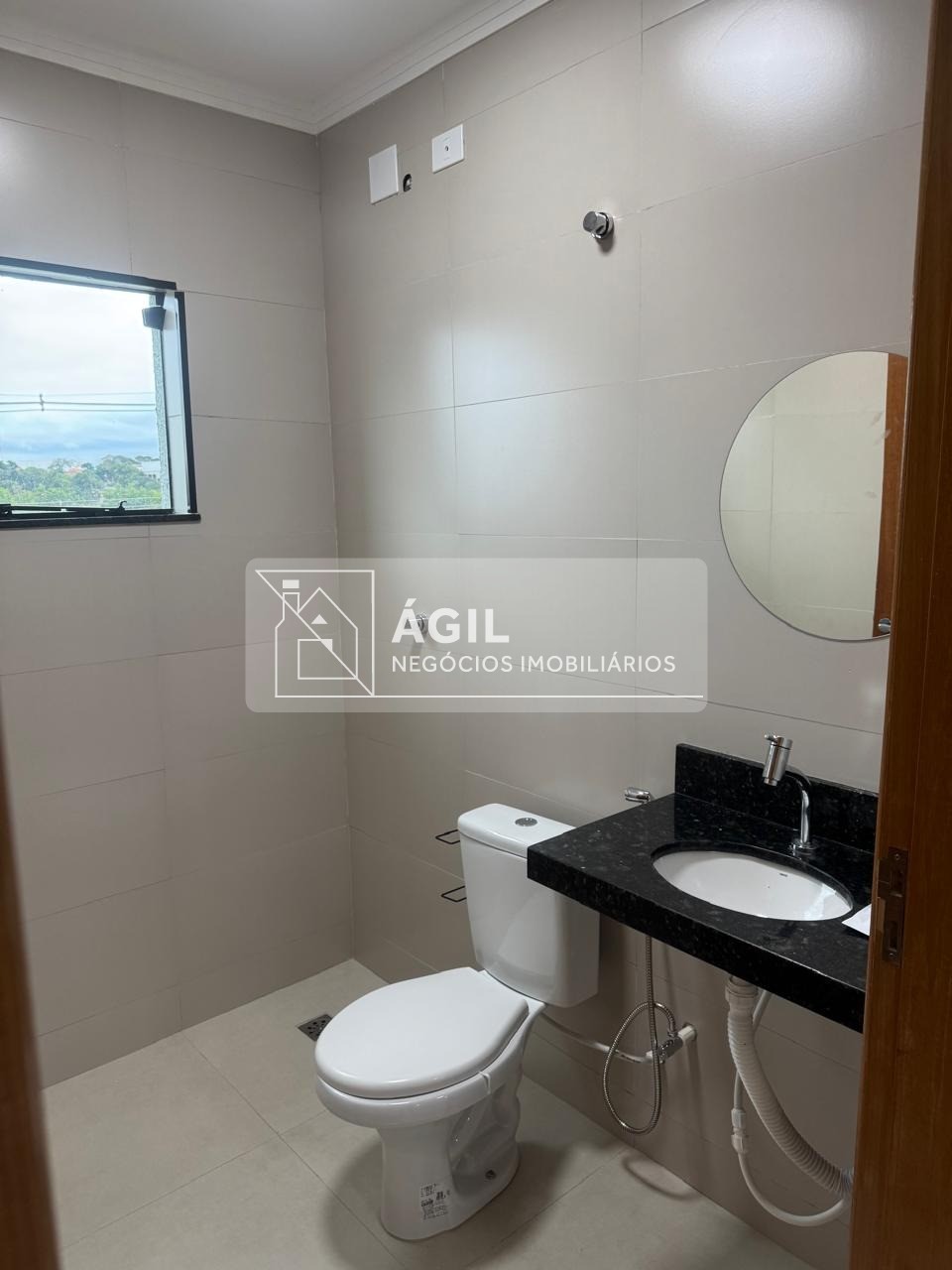 Alugo Sala Comercial 65 m2 - Villa Branca - Jacareí