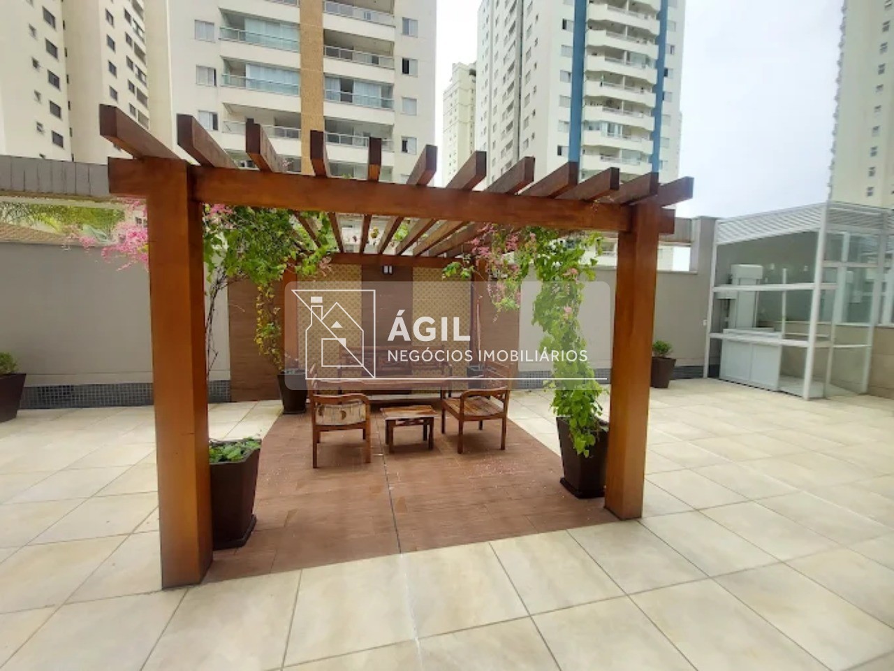 Apartamento de 2 dormitórios, com suíte, para ALUGUEL / LOCAÇÃO no Parque Residencial Aquarius - São José dos Campos - SP Apto com 79 m² 2 dormitório