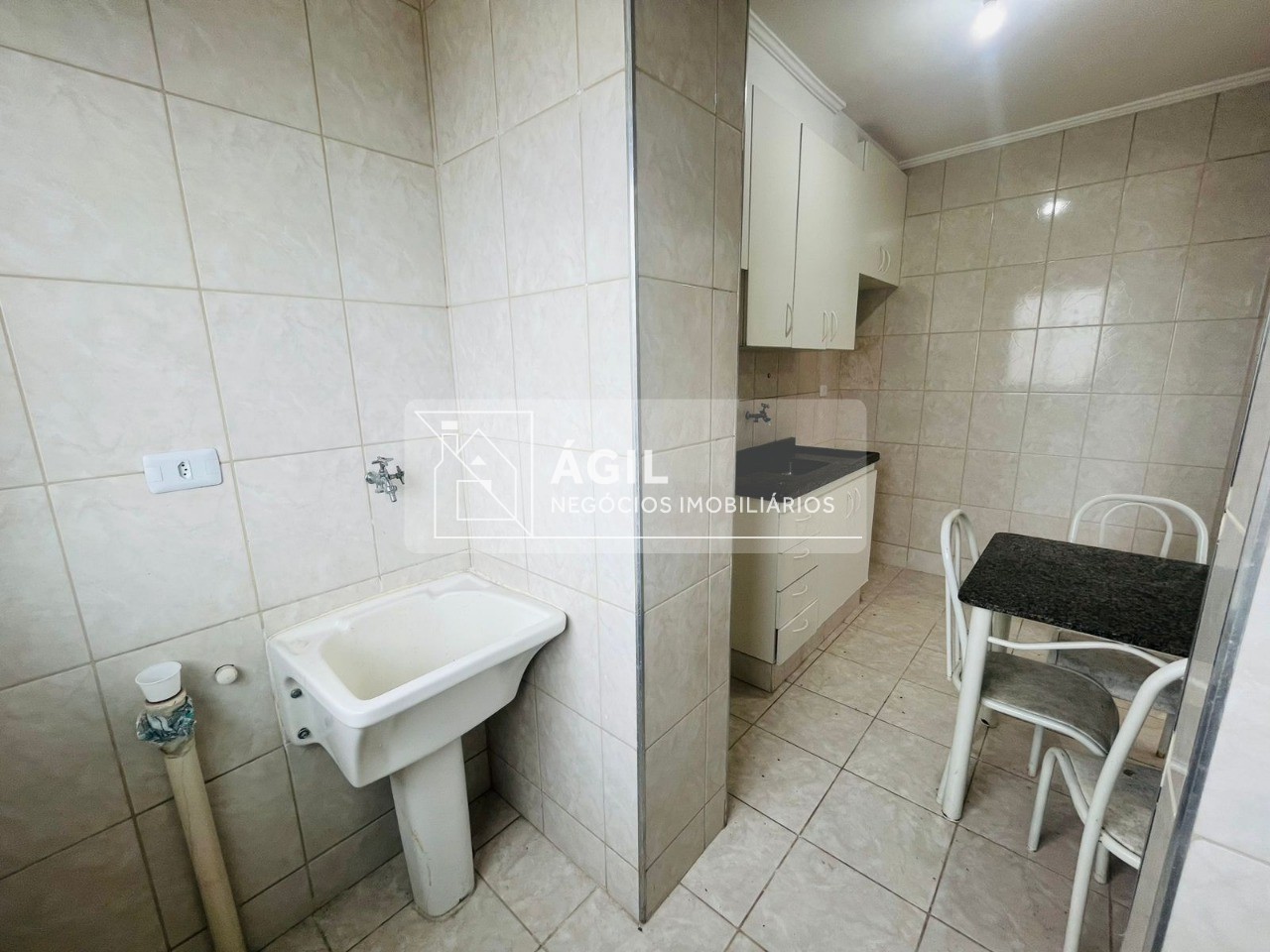 Alugo apartamento 45m2 - 1 dormitório - edificio san giusepp