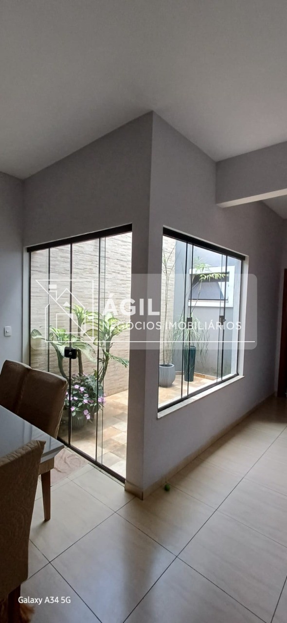 Casa Sobrado Vista Alegre - Taubaté-SP 3 Quartos, 1 Suíte, 3 Banheiros, 3 Vagas Área 110m² ÁGIL NEGÓCIOS IMOBILIÁRIOS