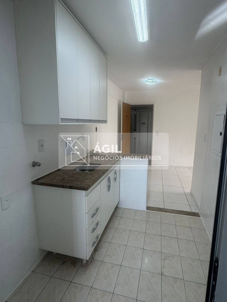 Aluga-se apartamento no edifício inconfidência - jardim são 