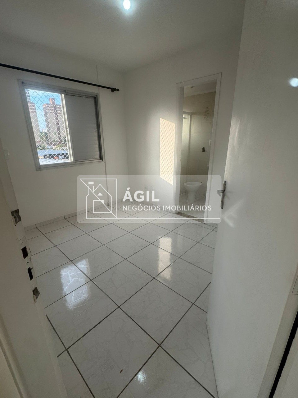 Aluga-se apartamento no edifício inconfidência - jardim são 