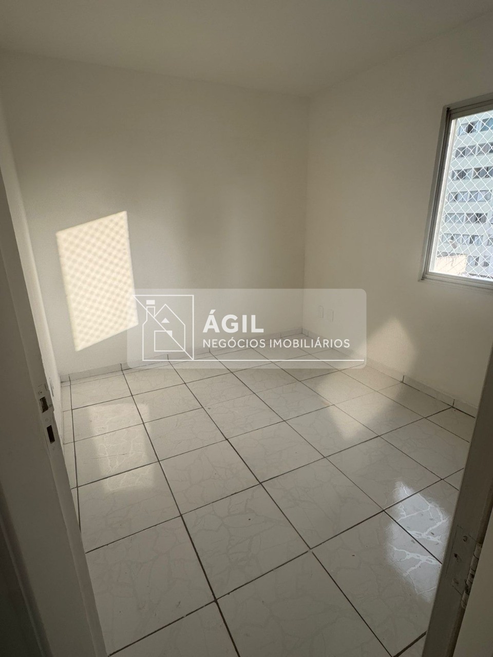Aluga-se apartamento no edifício inconfidência - jardim são 