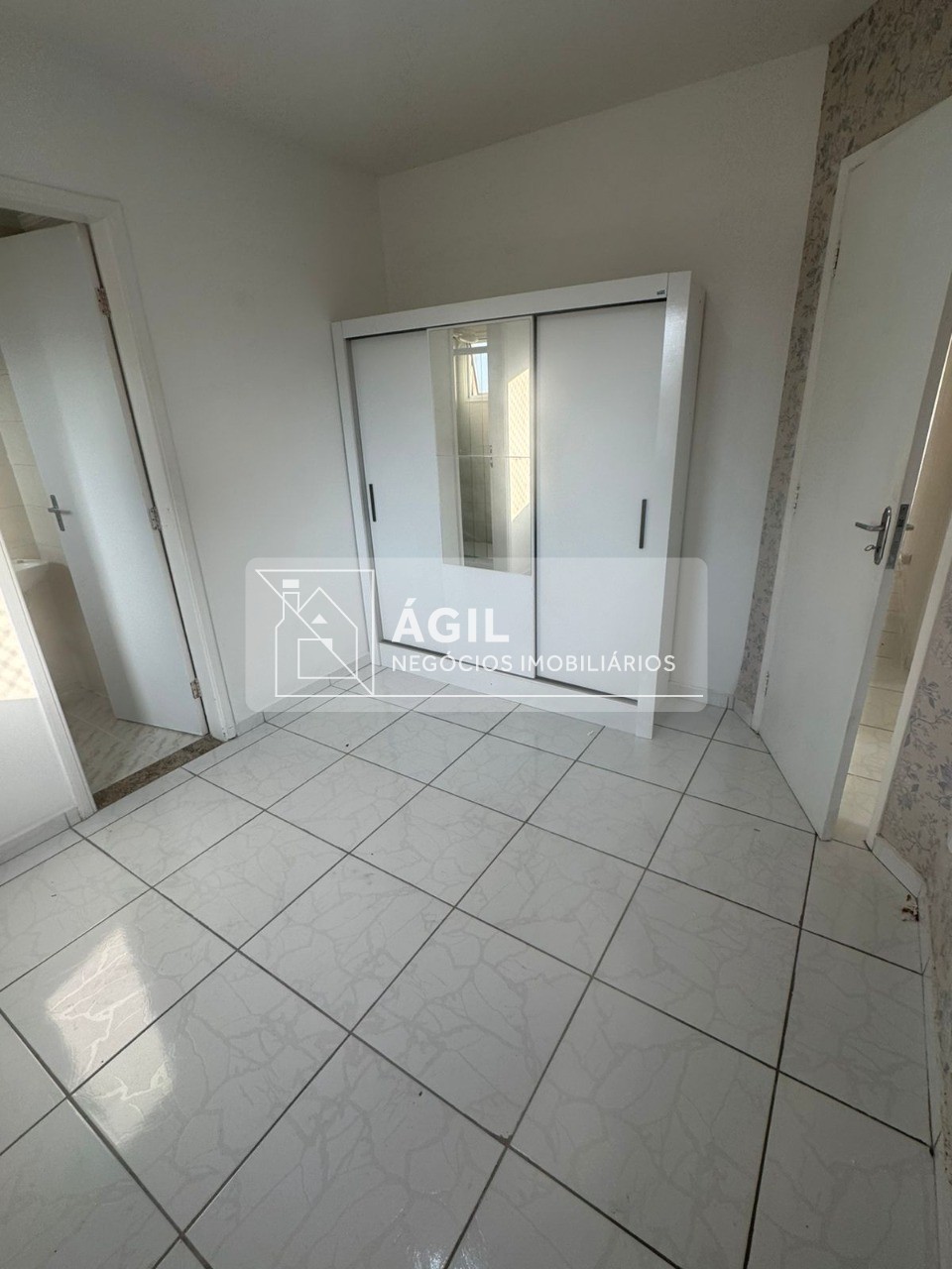 Aluga-se apartamento no edifício inconfidência - jardim são 