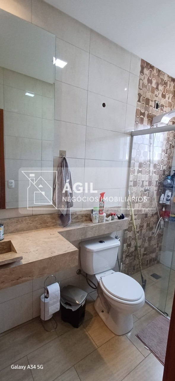 Casa Sobrado Vista Alegre - Taubaté-SP 3 Quartos, 1 Suíte, 3 Banheiros, 3 Vagas Área 110m² ÁGIL NEGÓCIOS IMOBILIÁRIOS