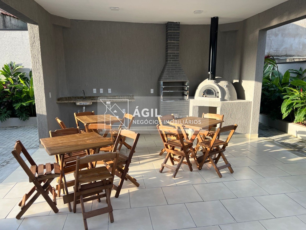 Imperdível oportunidade de apartamento à venda em São José dos Campos - Jardim Satélite! 2 quartos, sala, banheiro, vaga de garagem.