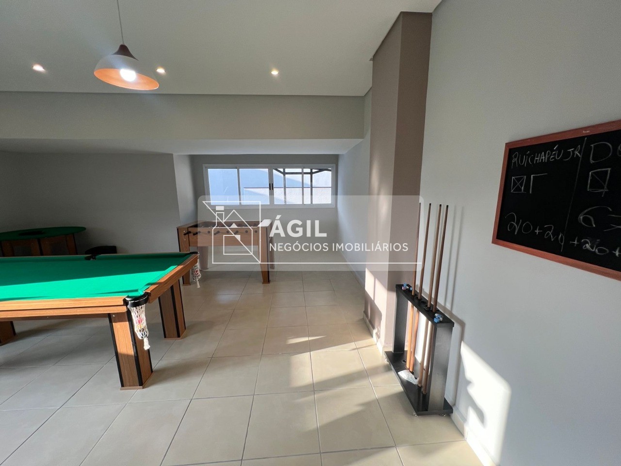 Imperdível oportunidade de apartamento à venda em São José dos Campos - Jardim Satélite! 2 quartos, sala, banheiro, vaga de garagem.