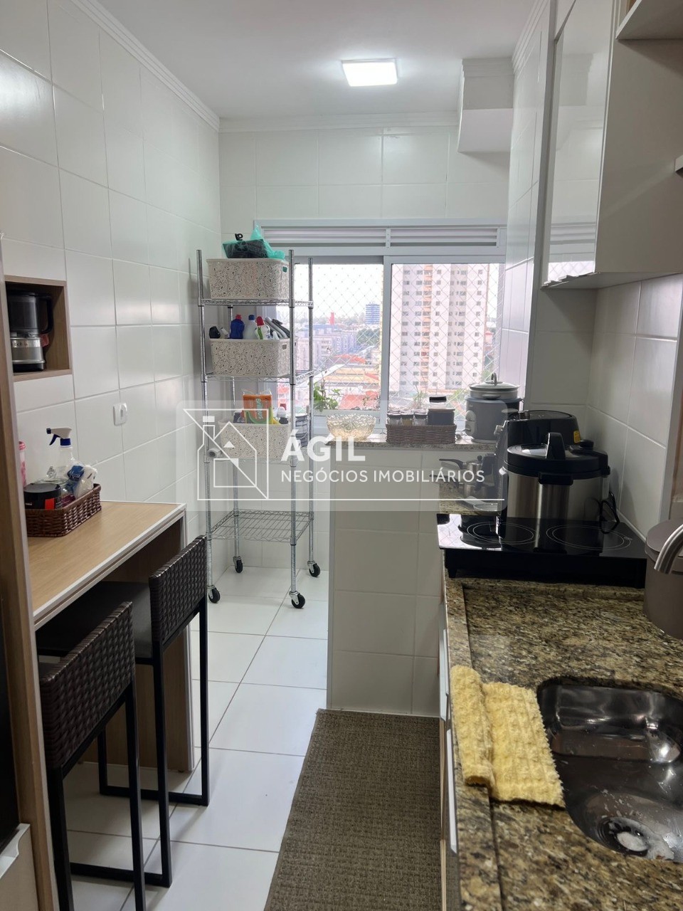 Imperdível oportunidade de apartamento à venda em São José dos Campos - Jardim Satélite! 2 quartos, sala, banheiro, vaga de garagem.