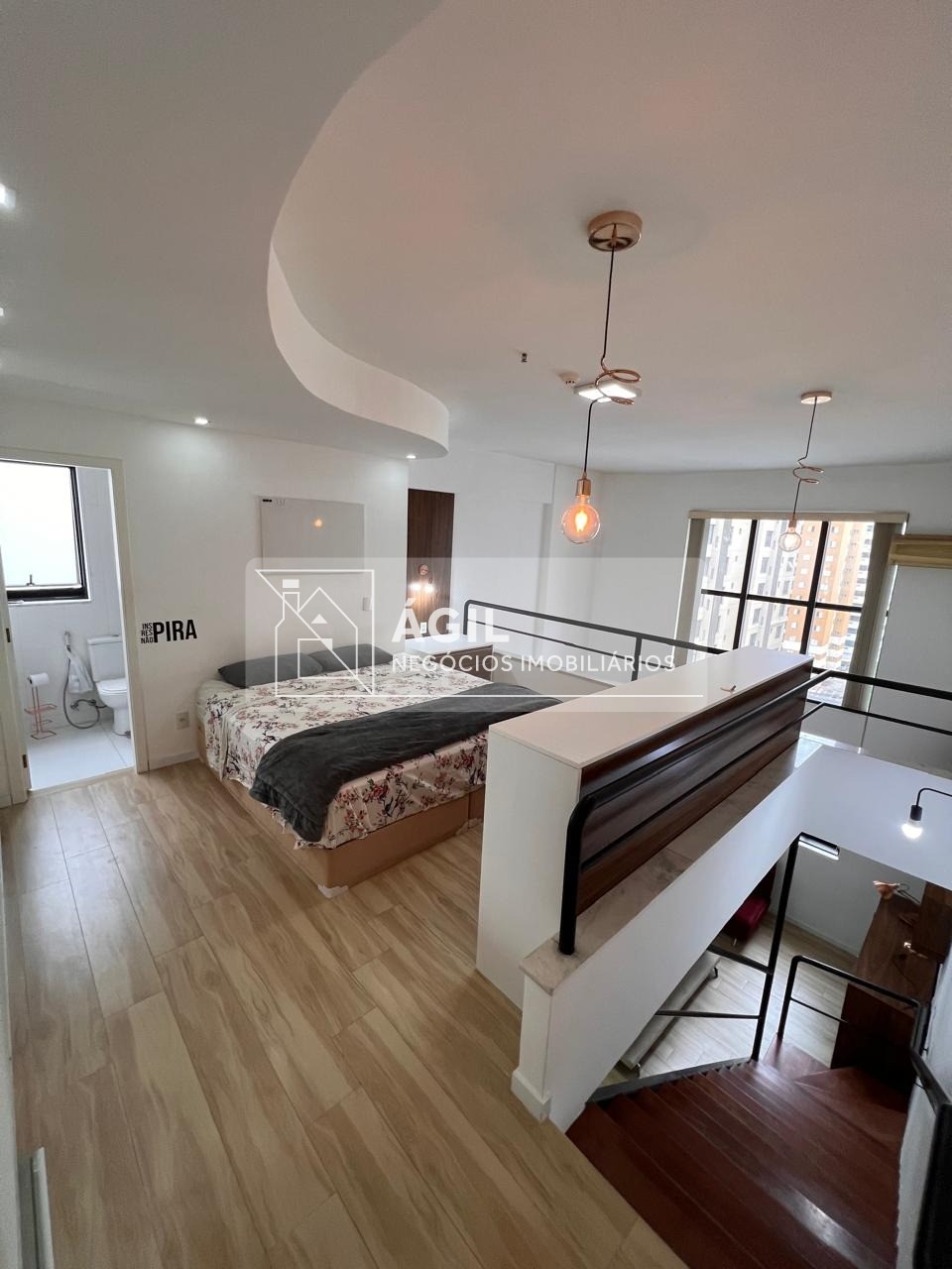 Apartamento à venda no Parque Residencial Aquarius, São José dos Campos - SP: 1 quarto, 1 suíte, 2 salas, 2 banheiros, 1 vaga - Imperdível!