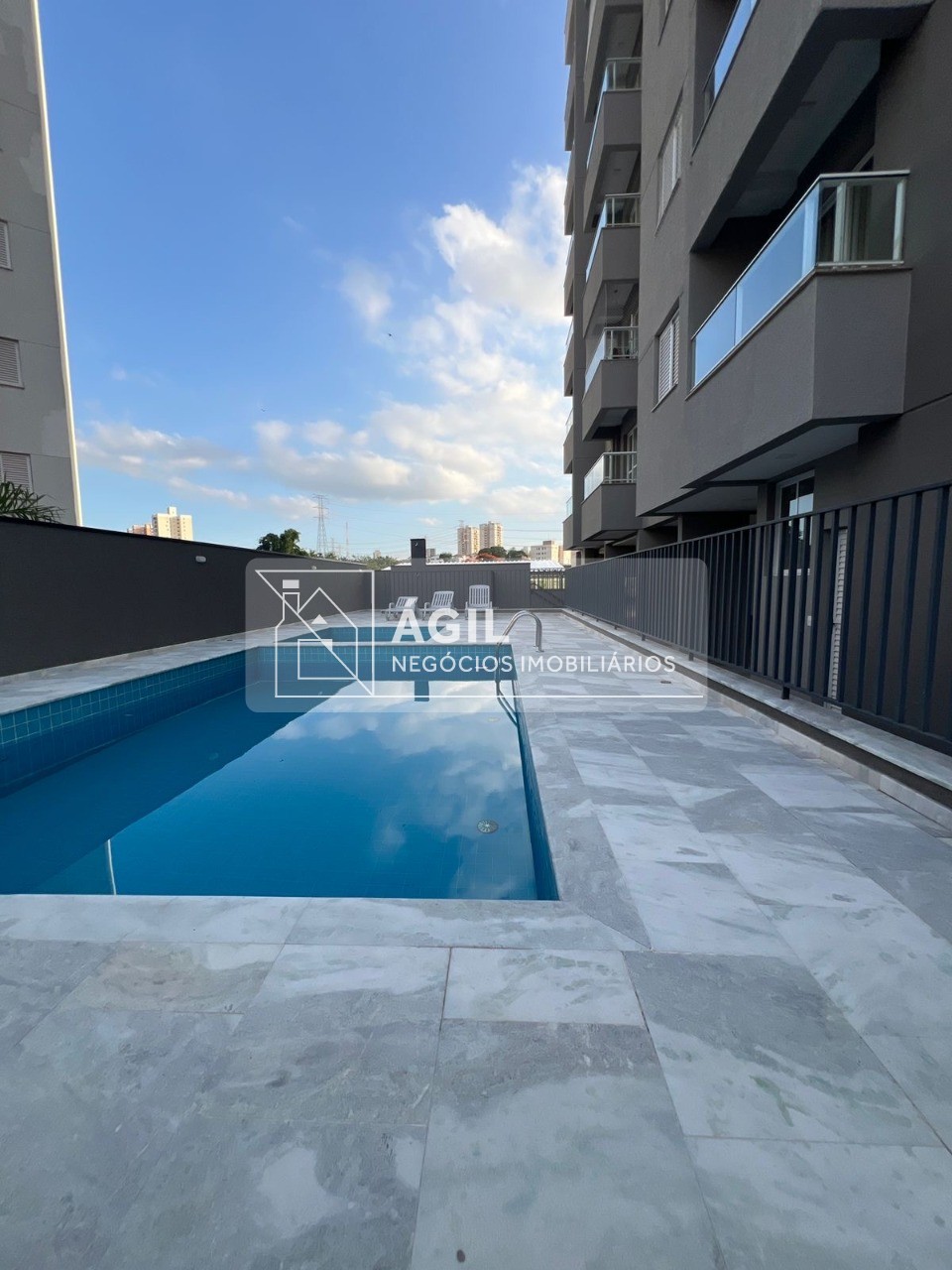 Imperdível oportunidade de apartamento à venda em São José dos Campos - Jardim Satélite! 2 quartos, sala, banheiro, vaga de garagem.
