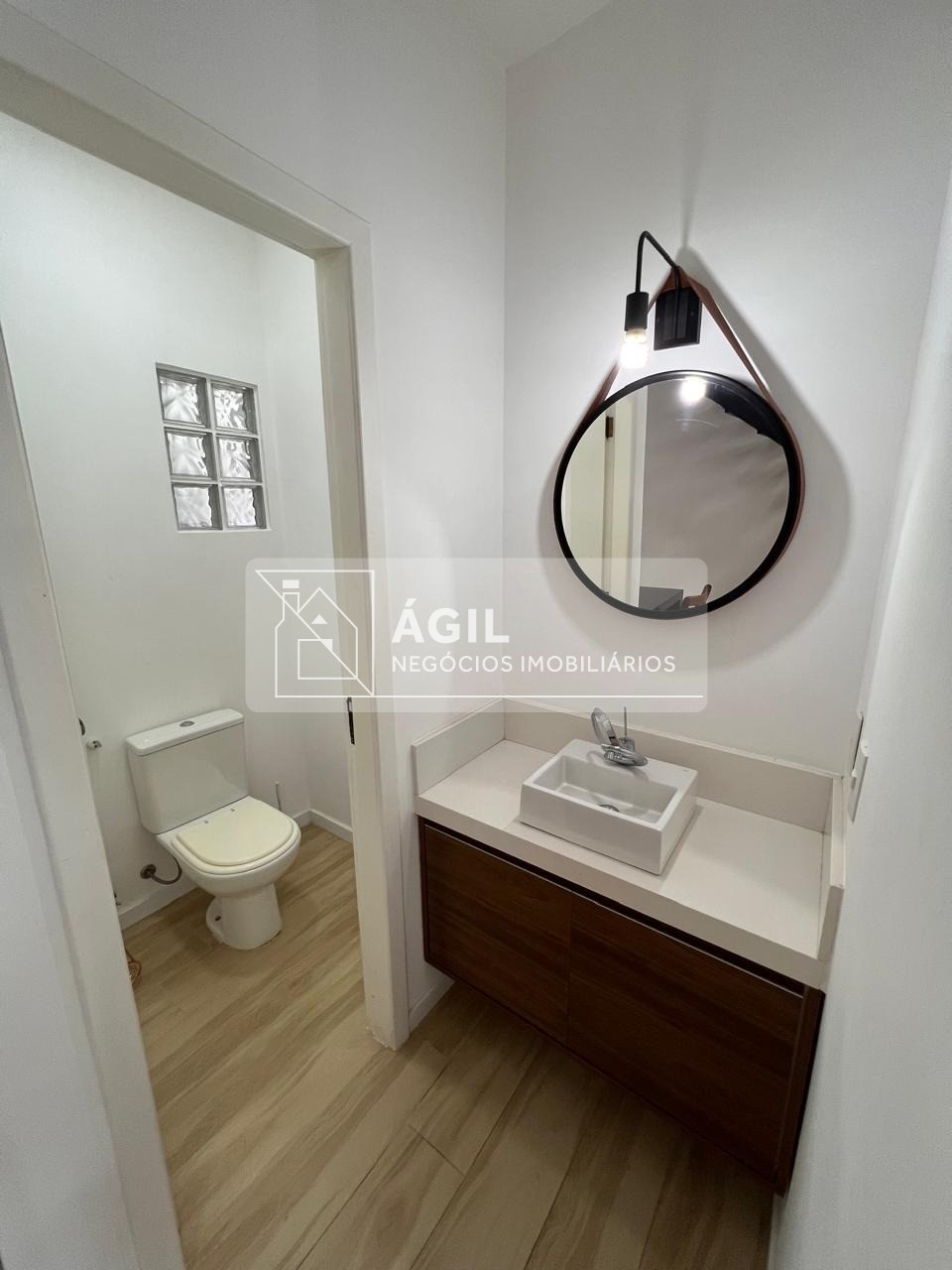 Apartamento à venda no Parque Residencial Aquarius, São José dos Campos - SP: 1 quarto, 1 suíte, 2 salas, 2 banheiros, 1 vaga - Imperdível!