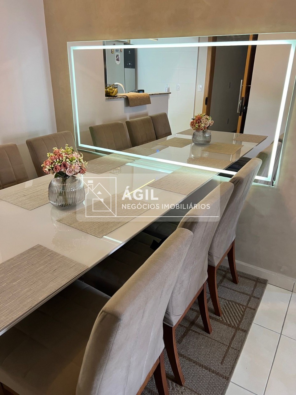 Imperdível oportunidade de apartamento à venda em São José dos Campos - Jardim Satélite! 2 quartos, sala, banheiro, vaga de garagem.