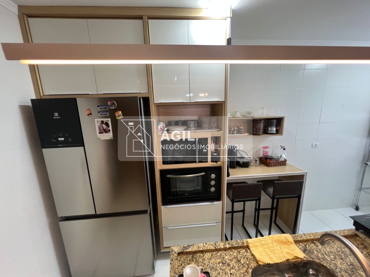 Imperdível oportunidade de apartamento à venda em São José dos Campos - Jardim Satélite! 2 quartos, sala, banheiro, vaga de garagem.
