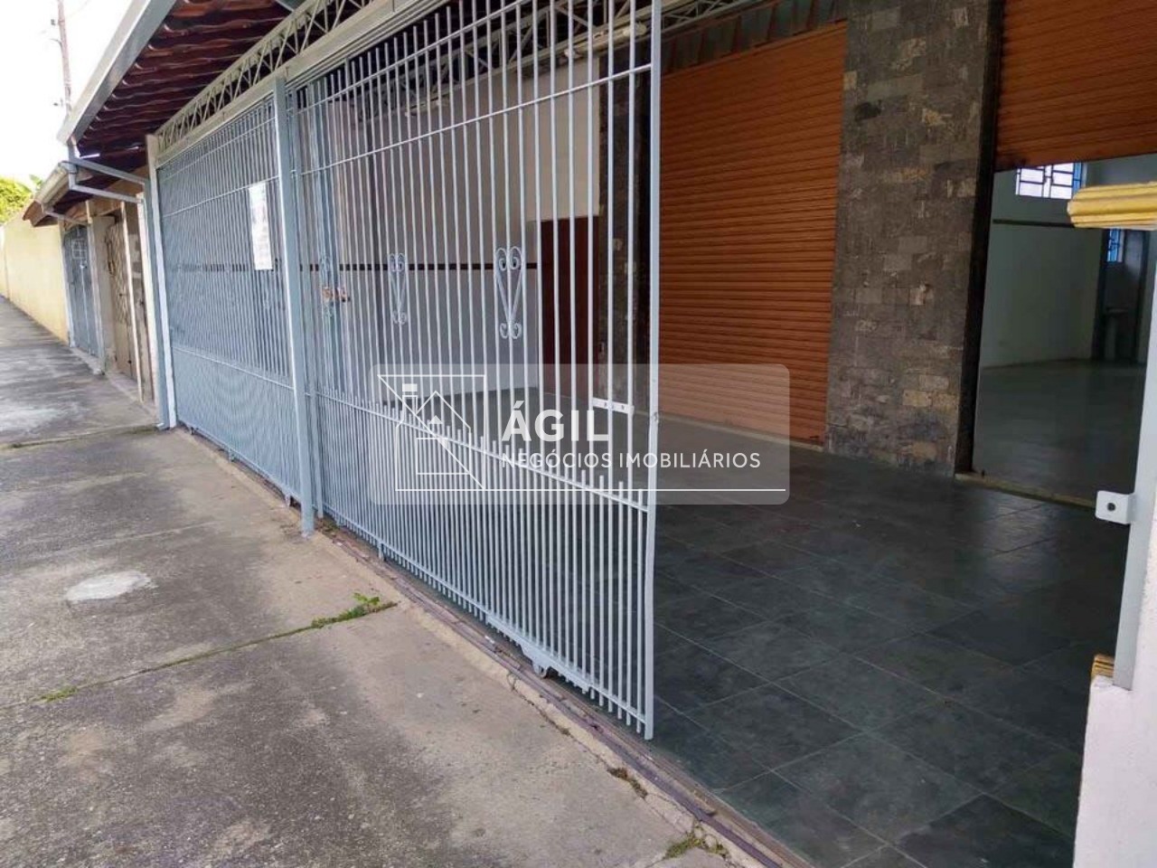 Alugo ponto comercial 200 m2 - cidade salvador - jacareí sp