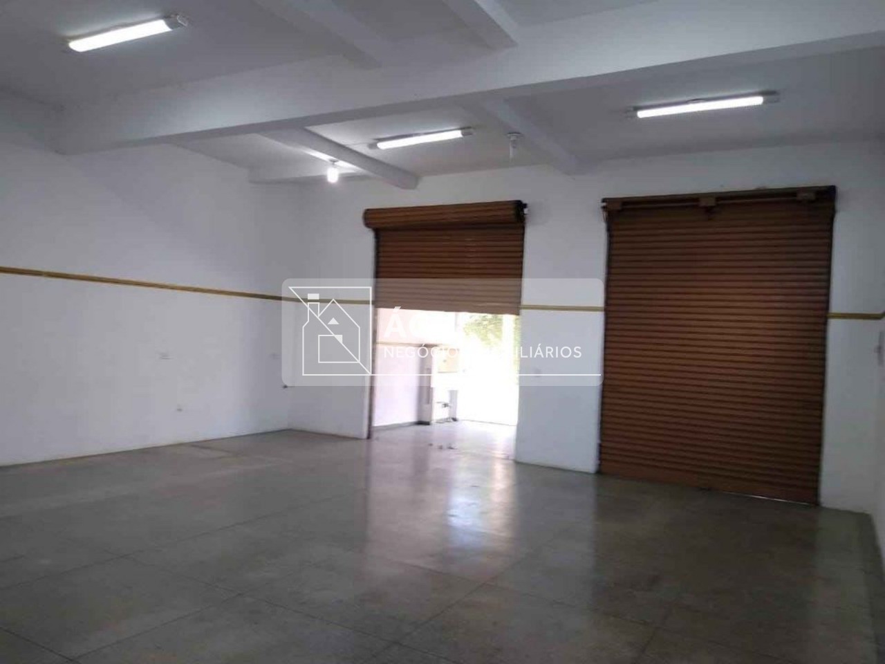 Alugo ponto comercial 200 m2 - cidade salvador - jacareí sp