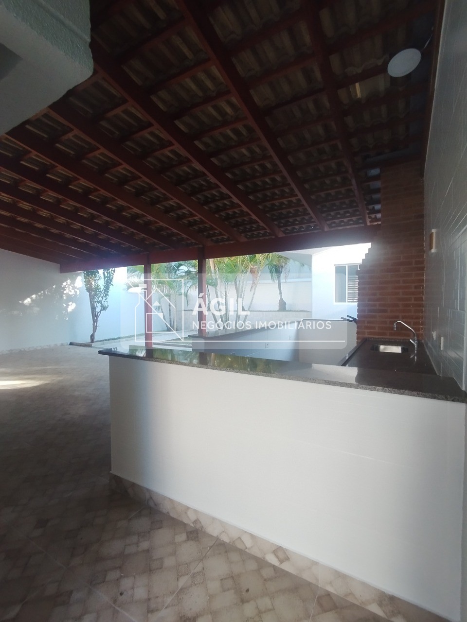 Vende-se Casa no Condomínio Home & Club- Villa Branca, Jacareí/SP