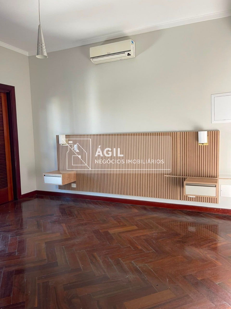 Alugo sobrado com 4 suites e piscina - sunset park aquarius 