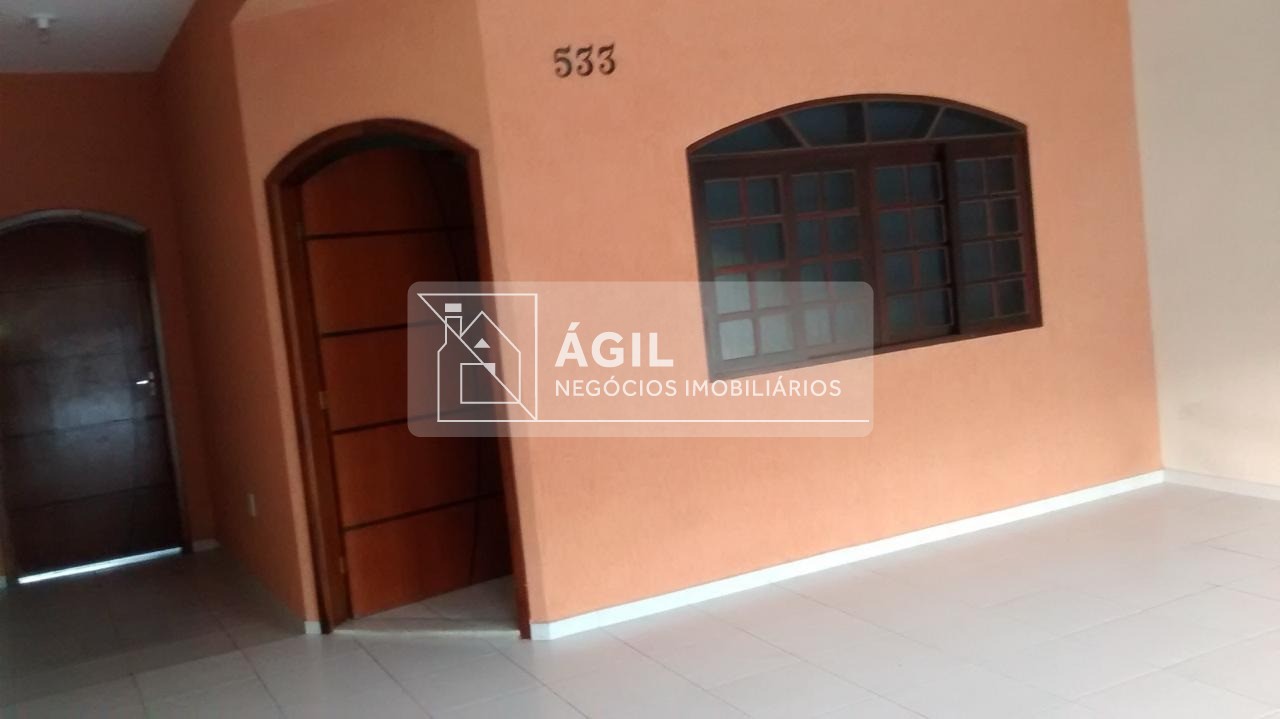 Vendo ou Alugo Sobrado 350 m2 - 3 dormitórios- Bosque dos Ipês - São José dos Campos