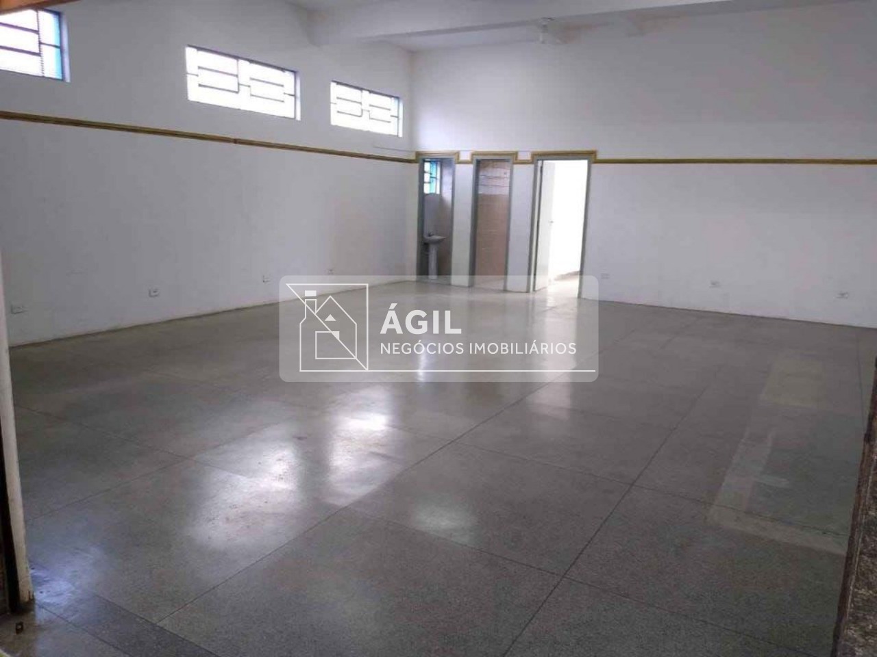 Alugo ponto comercial 200 m2 - cidade salvador - jacareí sp