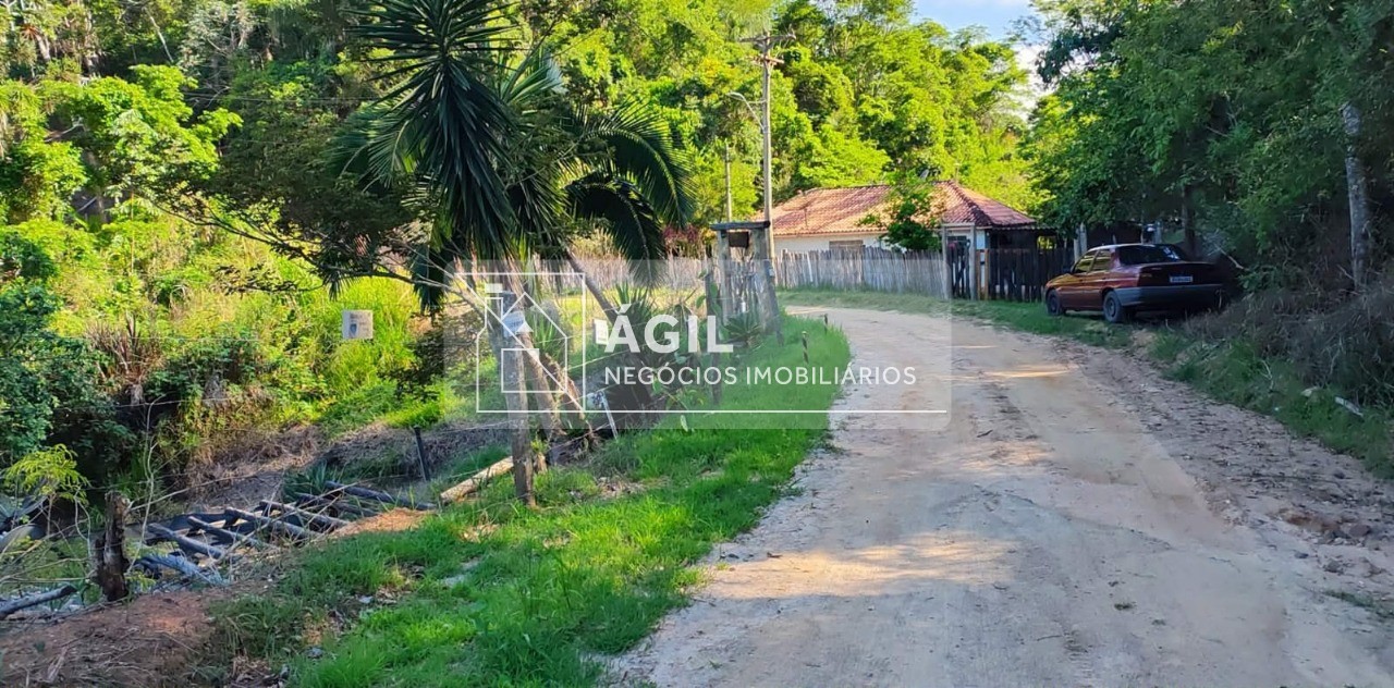 Vendo Chácara em Santa Branca pé na água - 2 DORMITÓRIOS - UM PARAÍSO.