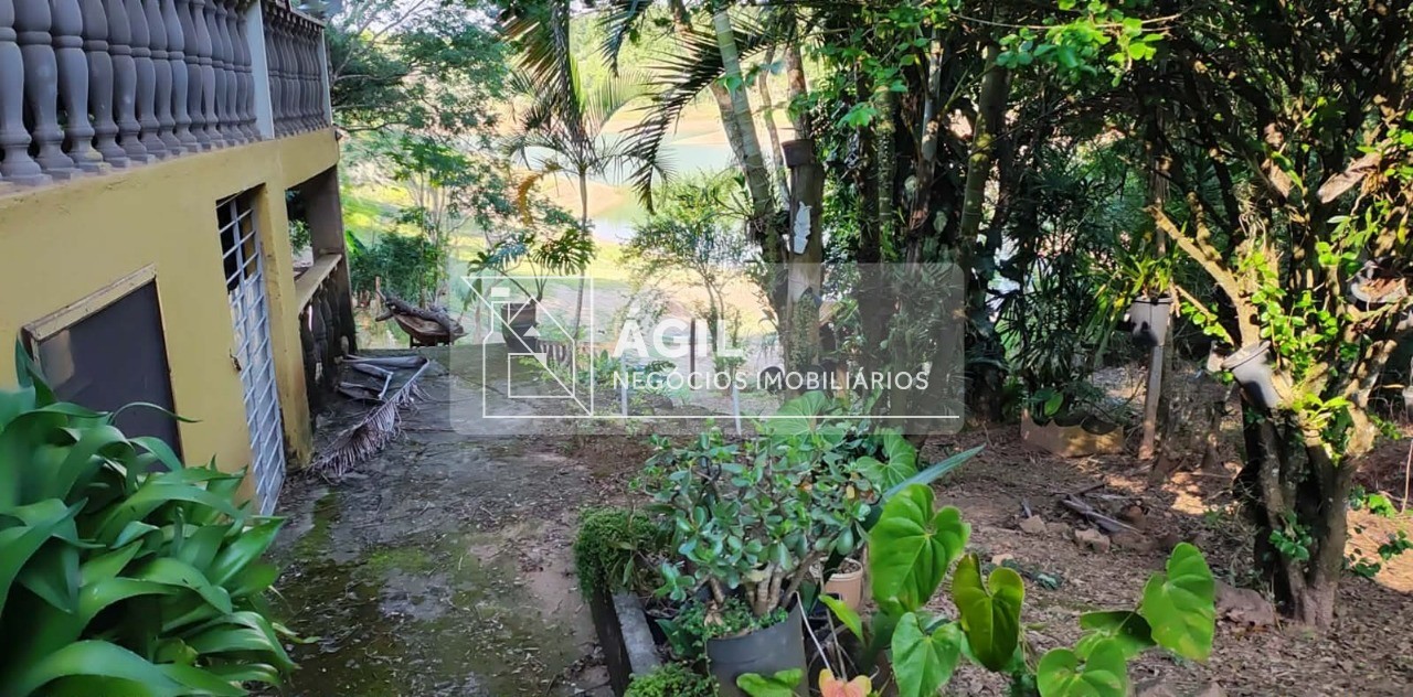 Vendo chácara em santa branca pé na água - 2 dormitórios - u