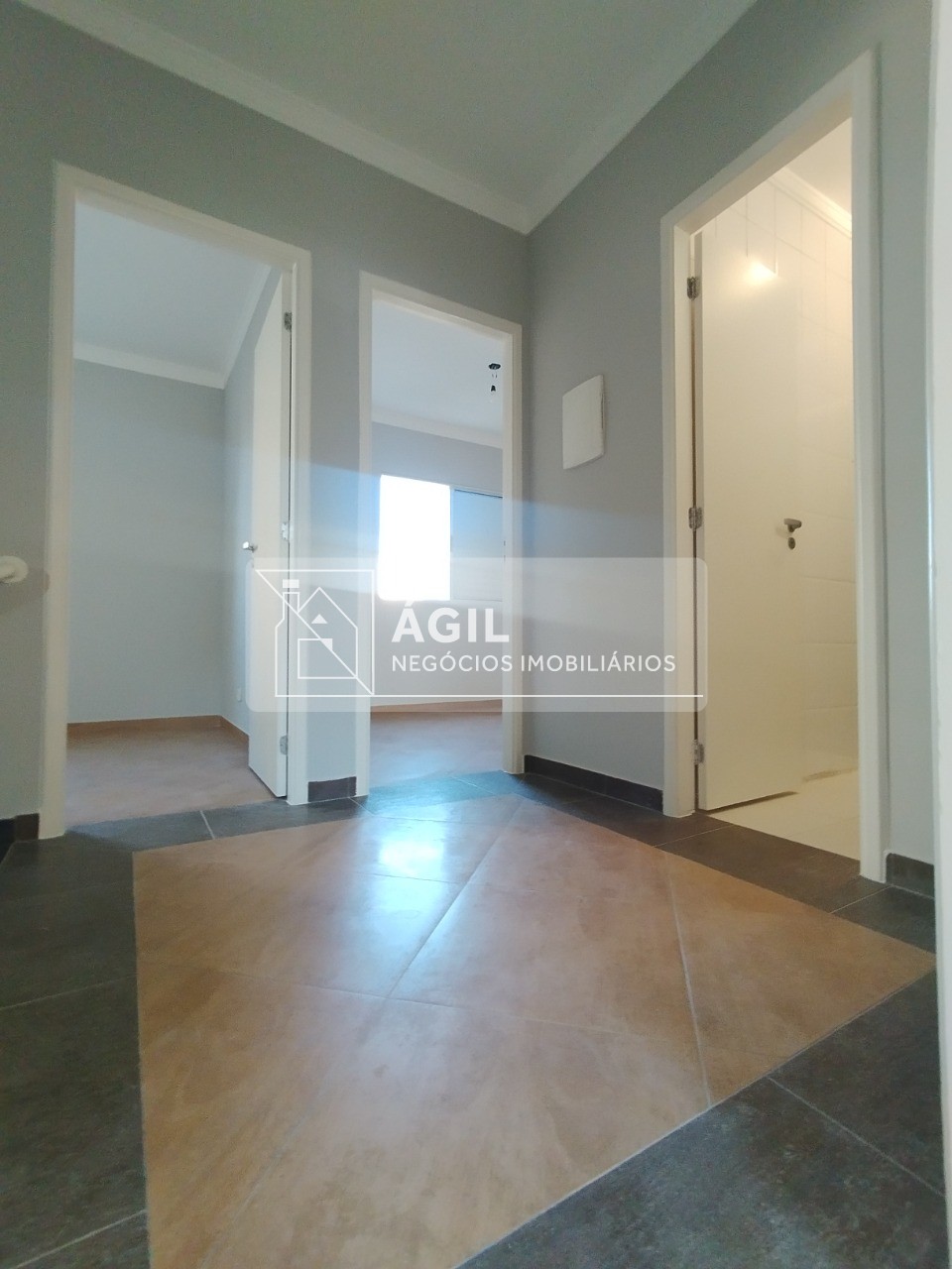 Vende-se casa no condomínio home & club- villa branca, jacar