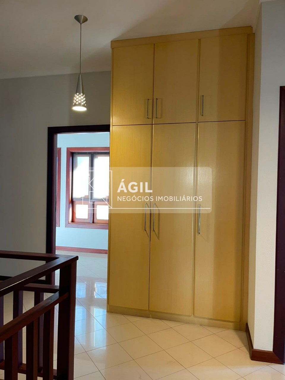Alugo sobrado com 4 suites e piscina - sunset park aquarius - são josé dos campos