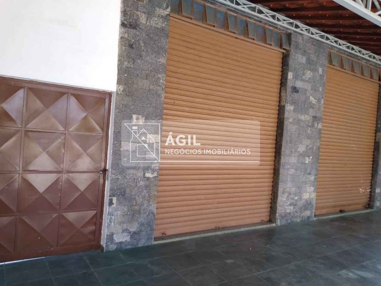 Alugo ponto comercial 200 m2 - cidade salvador - jacareí sp