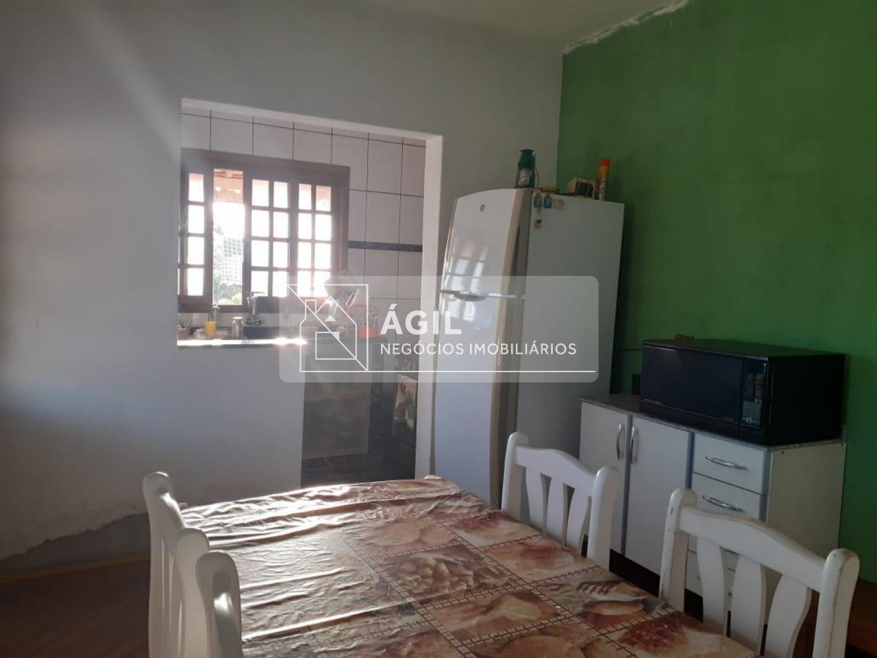 Vendo Chácara 1000m2 - 3 dormitórios - Chácaras Santa Maria - Jacareí