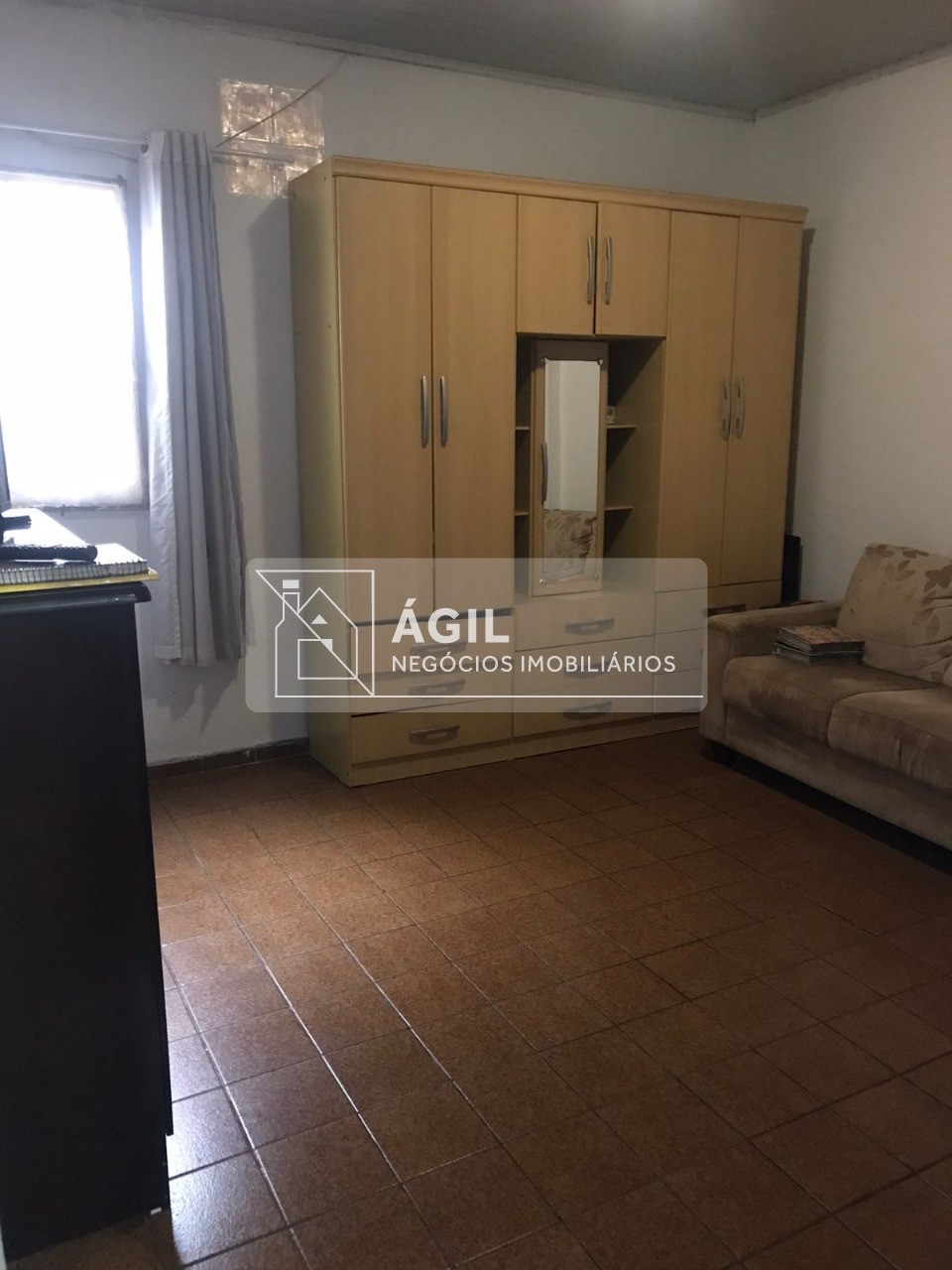 Alugo Casa Térrea 174 m2 de área construída - 3 dormitórios - Edícula - Jardim Paulista - São José dos Campos - SP