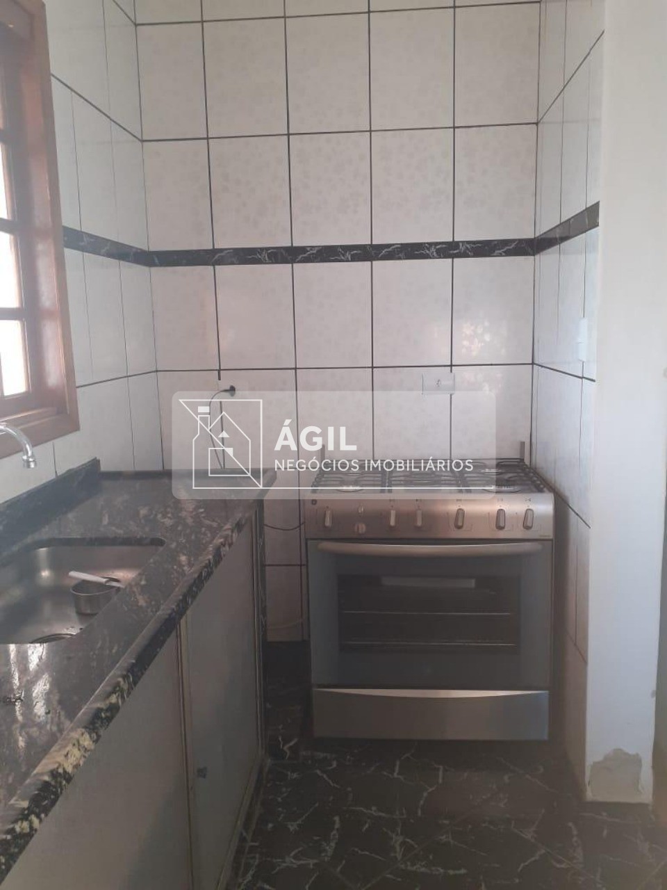 Vendo Chácara 1000m2 - 3 dormitórios - Chácaras Santa Maria - Jacareí
