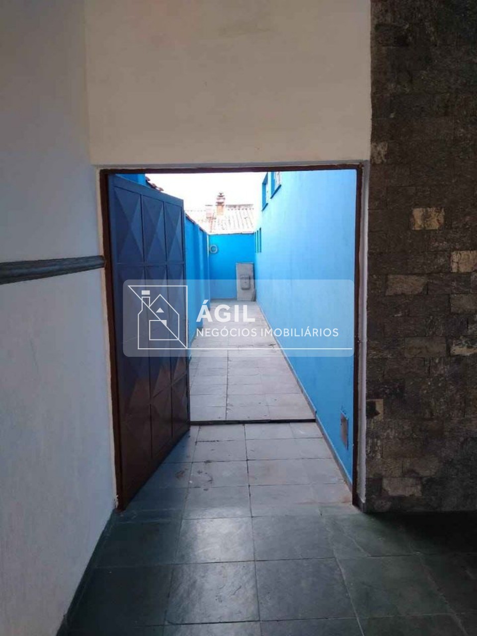 Alugo ponto comercial 200 m2 - cidade salvador - jacareí sp
