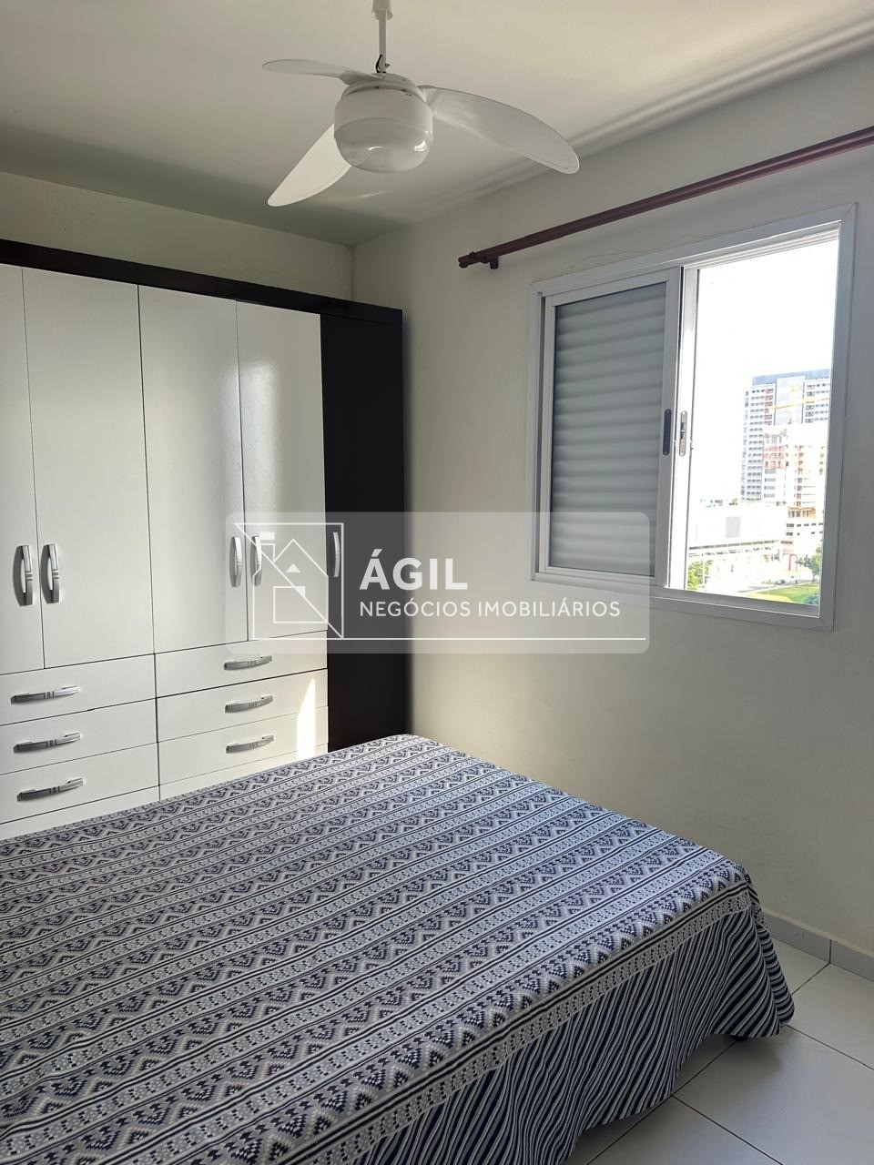 Alugo apartamento 51 m2 - 2 dormitórios - condominio colinas
