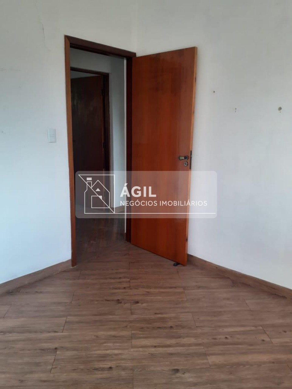 Vendo chácara 1000m2 - 3 dormitórios - chácaras santa maria 