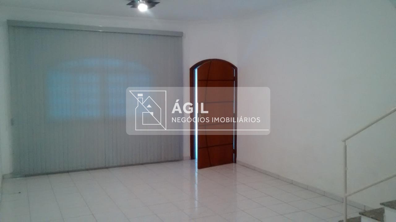 Vendo ou Alugo Sobrado 350 m2 - 3 dormitórios- Bosque dos Ipês - São José dos Campos