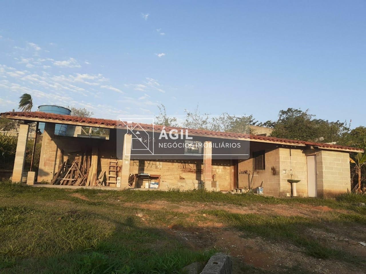 Vendo chácara 1000m2 - 3 dormitórios - chácaras santa maria 