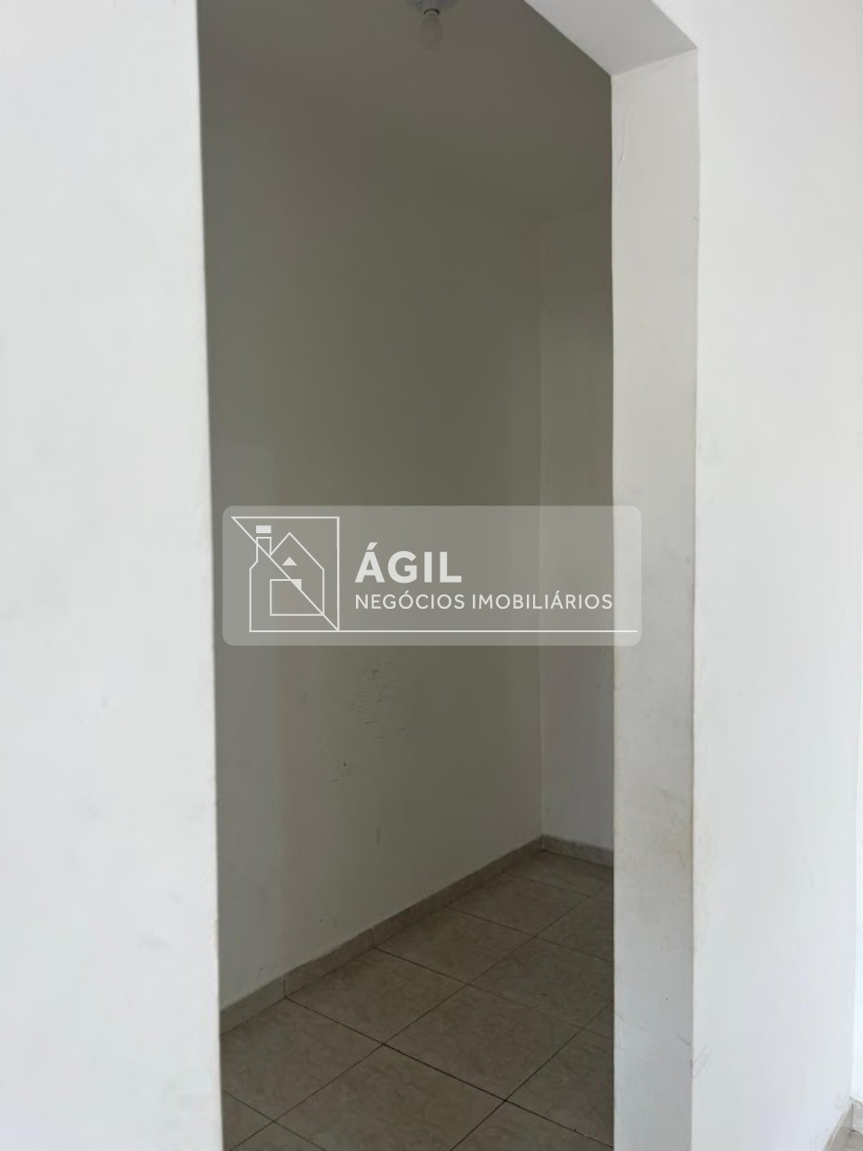 Vendo ou Alugo Sobrado 350 m2 - 3 dormitórios- Bosque dos Ipês - São José dos Campos
