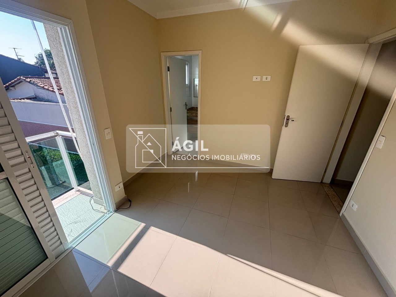 Vendo sobrado 99 m2 - 3 dormitórios - jardim santa maria - j
