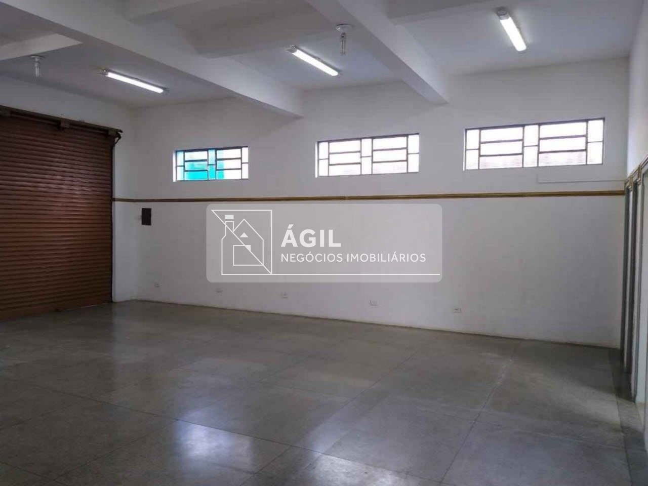 Alugo Ponto Comercial 200 m2 - Cidade Salvador - Jacareí SP
