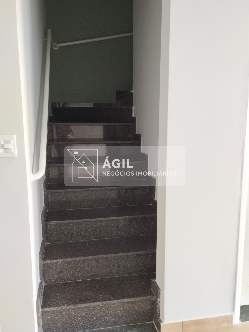 Vende-se casa no condomínio home & club- villa branca, jacar