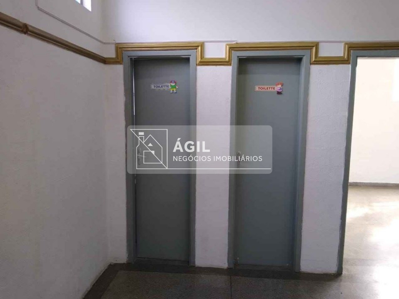 Alugo ponto comercial 200 m2 - cidade salvador - jacareí sp