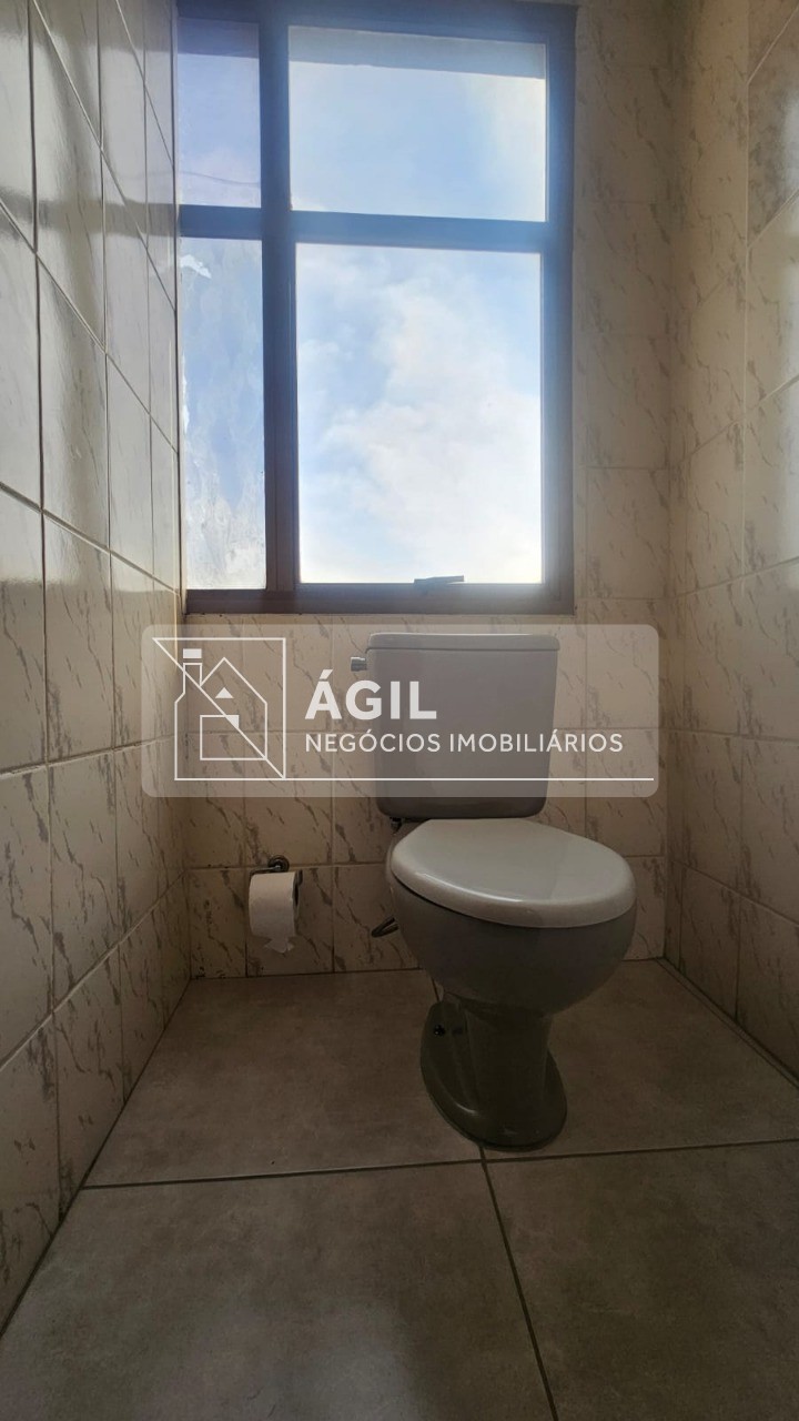 Alugo- sala comercial 39 m2 no edifício américa - jacareí sp