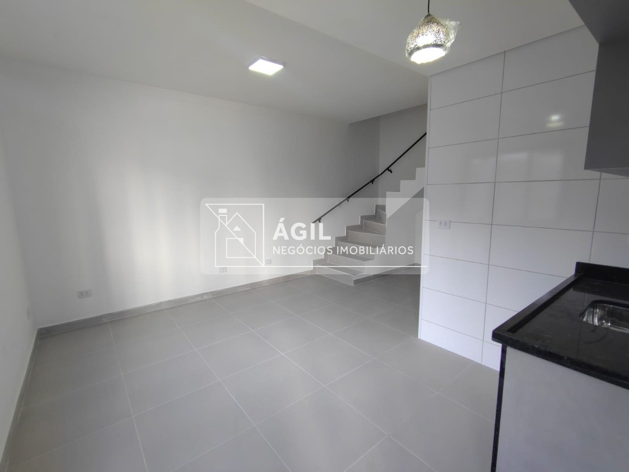Alugo sobrado novo 2 dormitórios - jardim américa - jacareí 