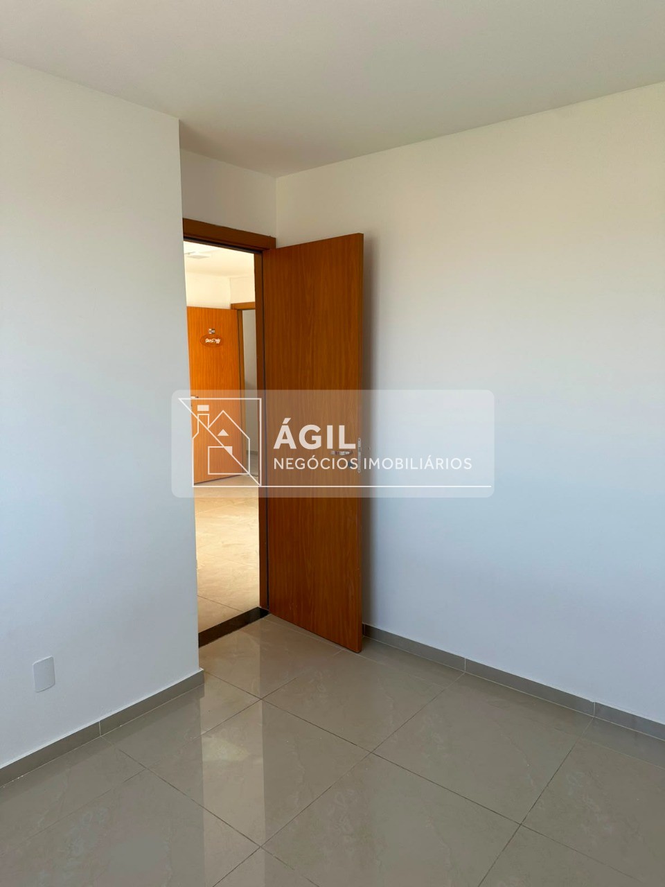Alugo Apartamento no Condomínio Parque Jacarandá - Jacareí - SP 42m²
