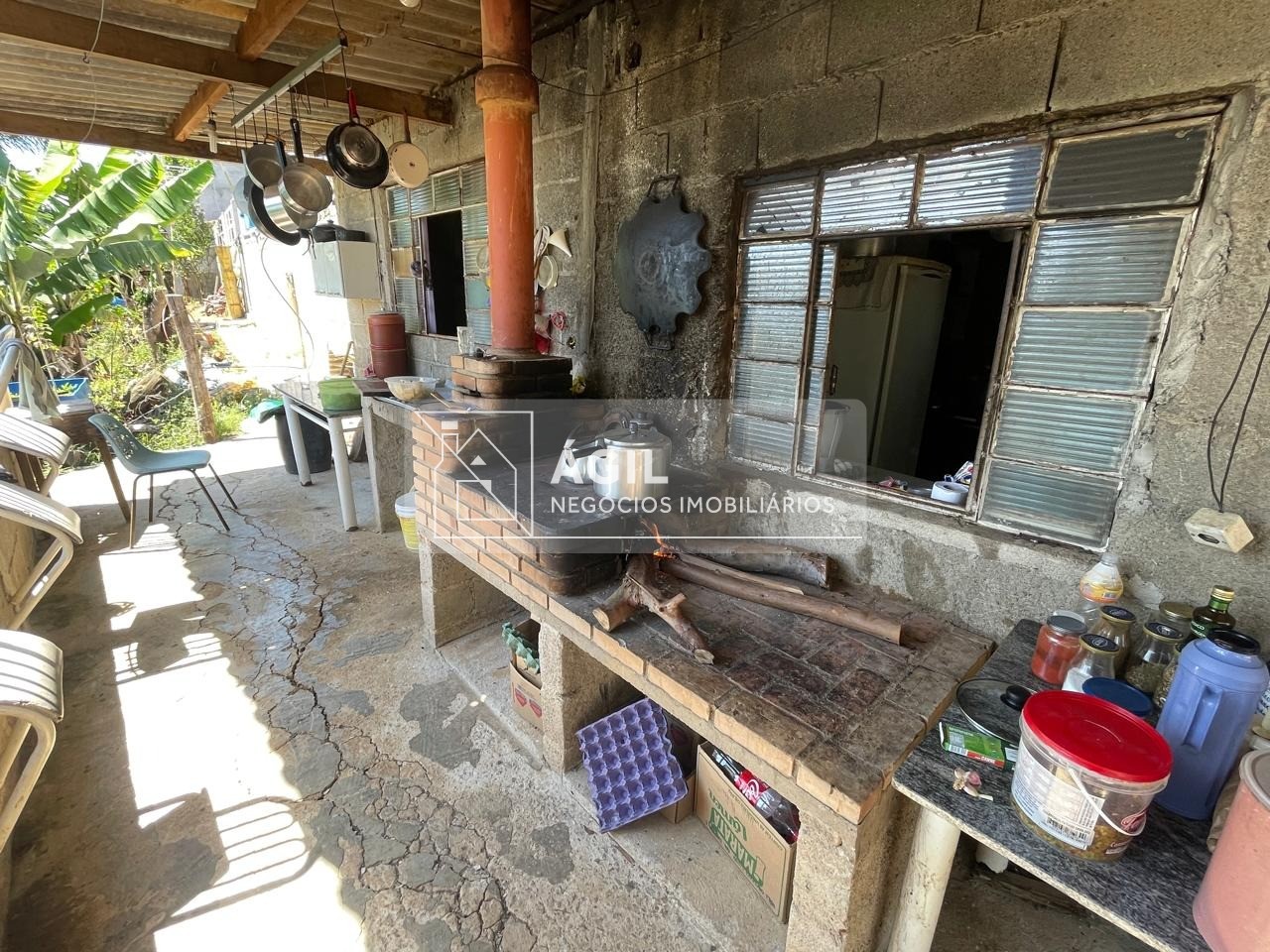 Vendo Chácara em Santa Branca pé na água - 2 DORMITÓRIOS - UM PARAÍSO.